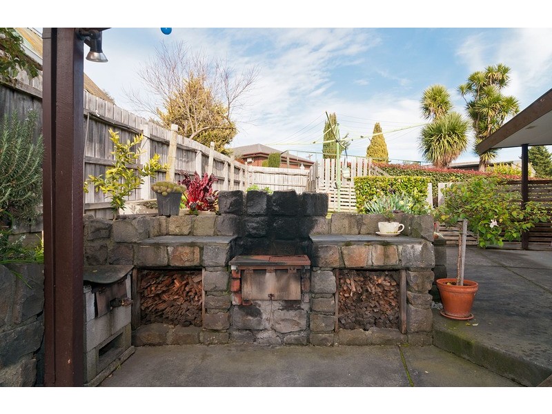 8 Anthony Drive, Chirnside Park VIC 3116
