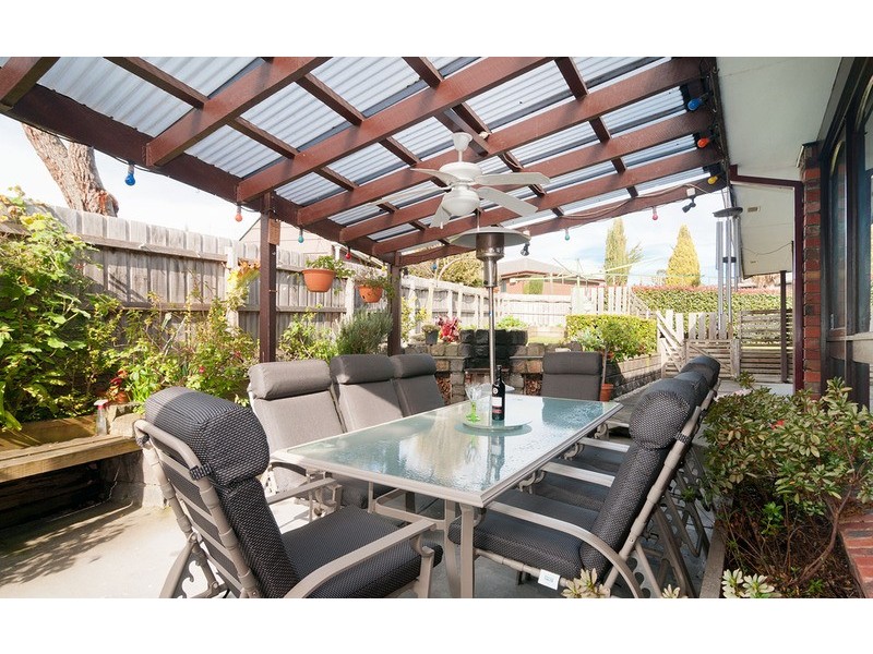 8 Anthony Drive, Chirnside Park VIC 3116