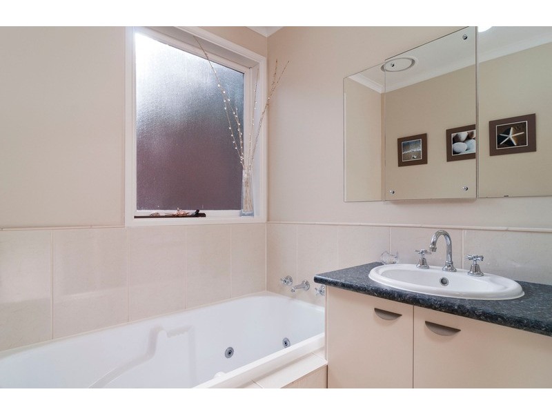 112 Quinn Crescent, Mount Evelyn VIC 3796