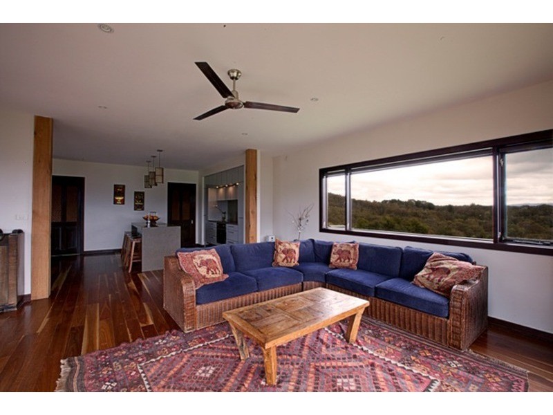 40 Riverview  Parade, Launching Place VIC 3139