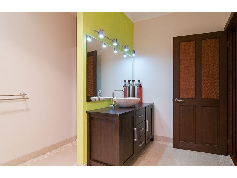 40 Riverview  Parade, Launching Place VIC 3139