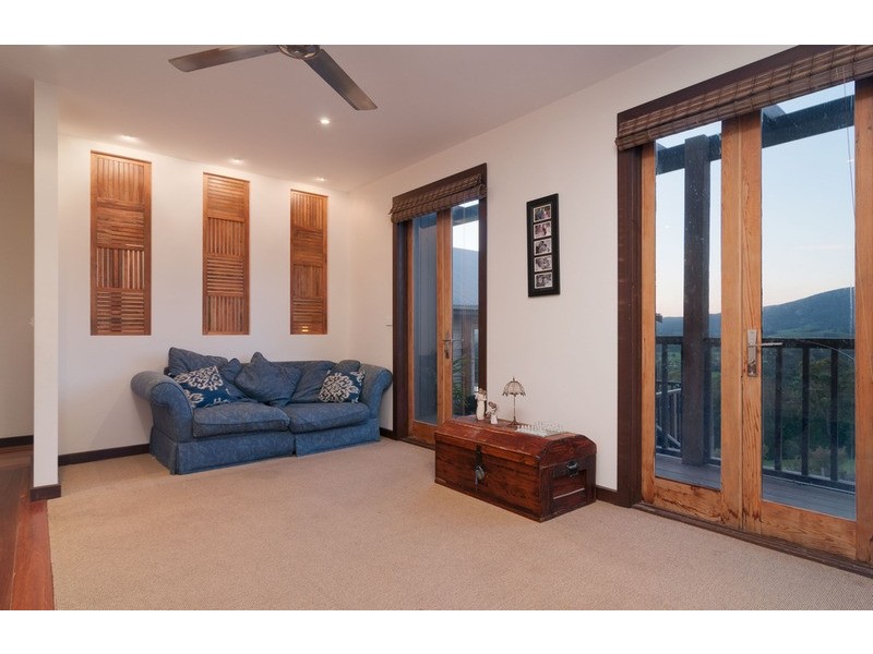 40 Riverview  Parade, Launching Place VIC 3139