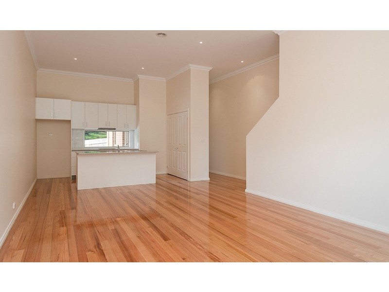 2/26 Hereford Road, Mount Evelyn VIC 3796