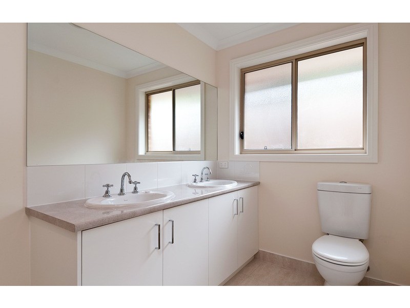 2/26 Hereford Road, Mount Evelyn VIC 3796