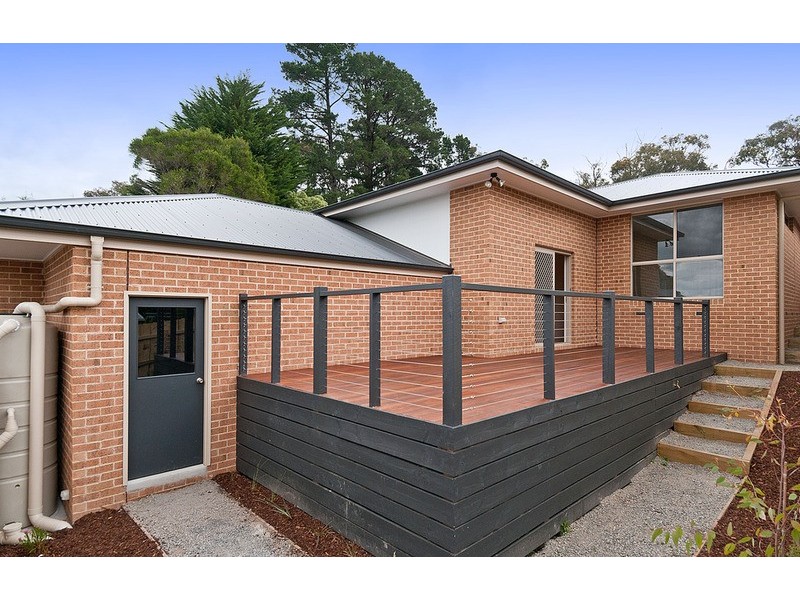 2/26 Hereford Road, Mount Evelyn VIC 3796