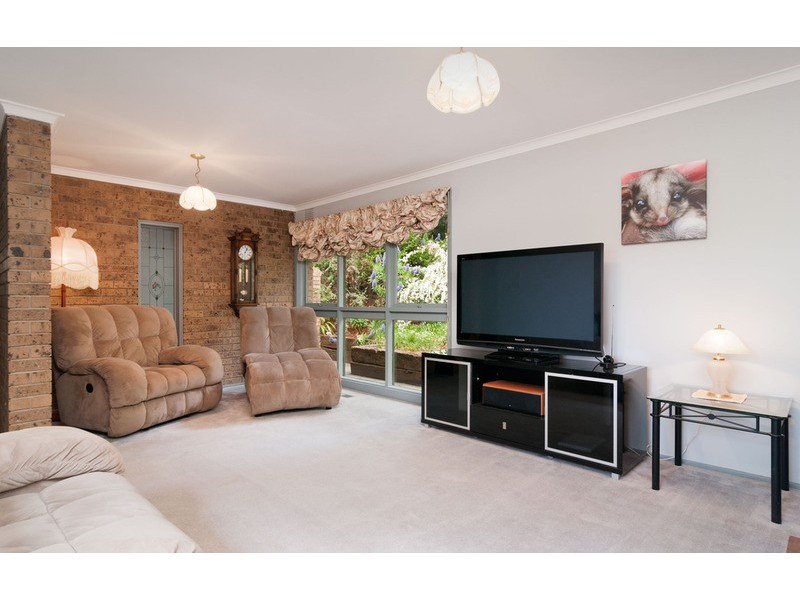 28 Carronvale Road, Mooroolbark VIC 3138