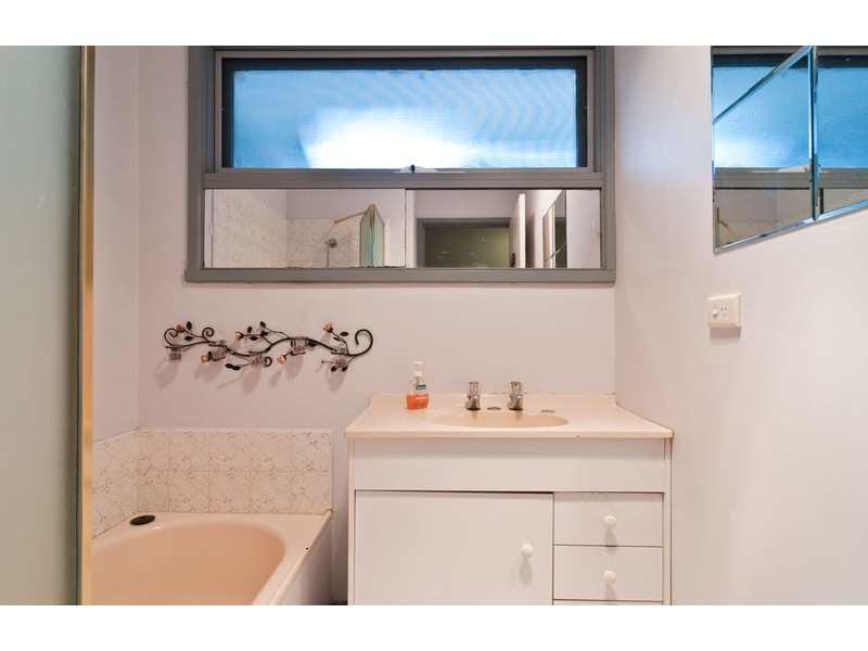 28 Carronvale Road, Mooroolbark VIC 3138