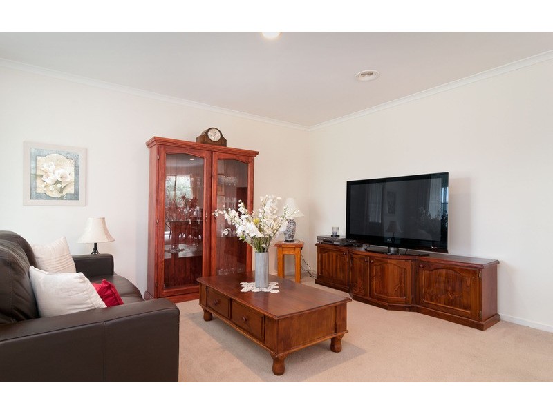 27 Nimblefoot Way, Lilydale VIC 3140