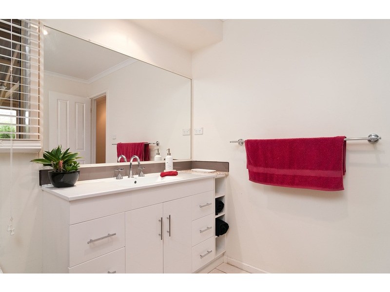 27 Nimblefoot Way, Lilydale VIC 3140