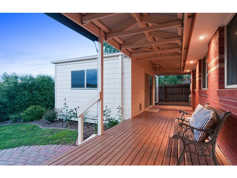 27 Nimblefoot Way, Lilydale VIC 3140