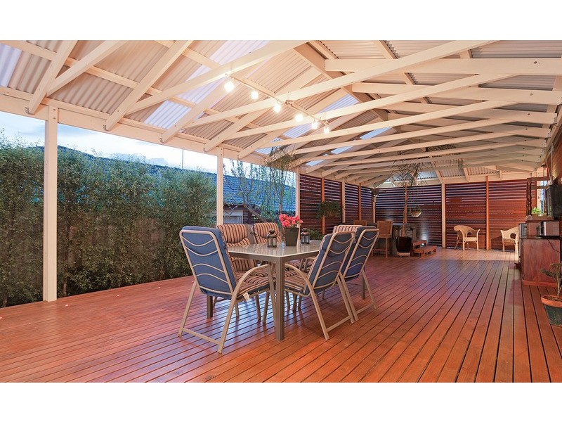 27 Nimblefoot Way, Lilydale VIC 3140