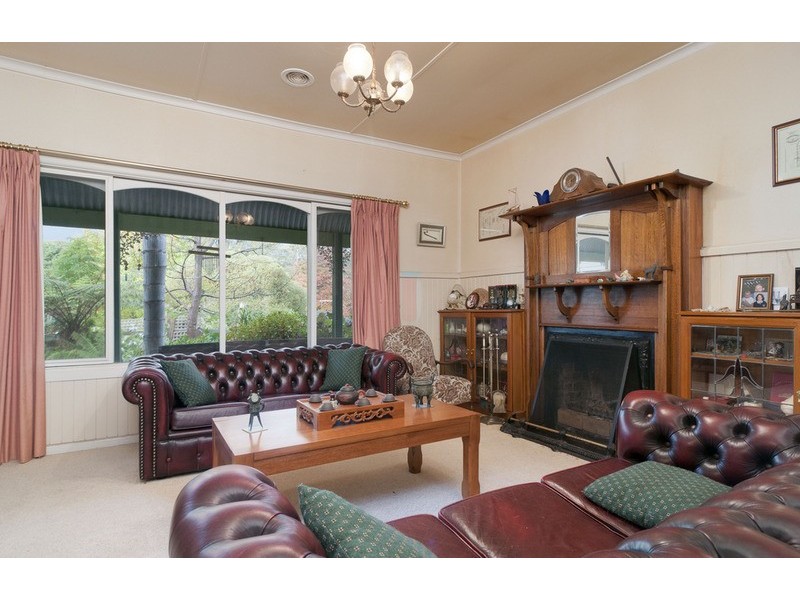 13 Buckmaster Drive, Mount Evelyn VIC 3796