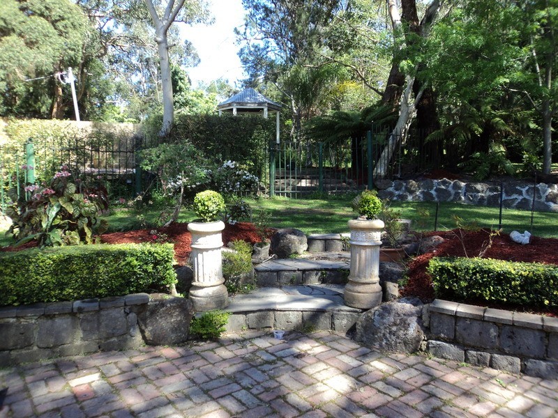 13 Buckmaster Drive, Mount Evelyn VIC 3796