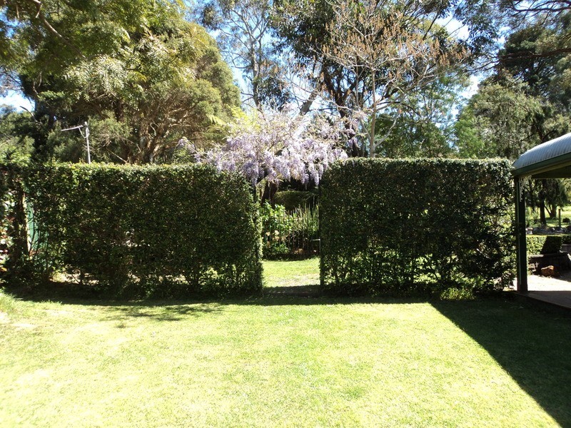 13 Buckmaster Drive, Mount Evelyn VIC 3796