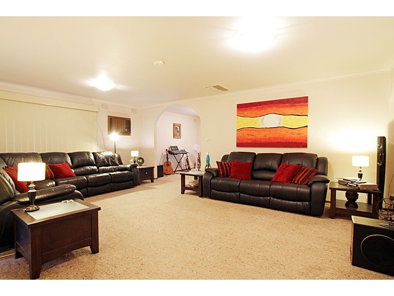 28 Hawkins Road, Montrose VIC 3765