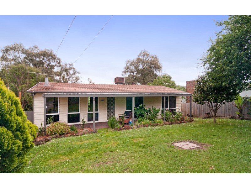 23 Dean  Crescent, Launching Place VIC 3139