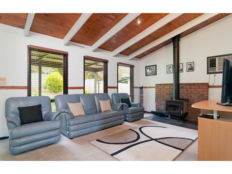 23 Dean  Crescent, Launching Place VIC 3139