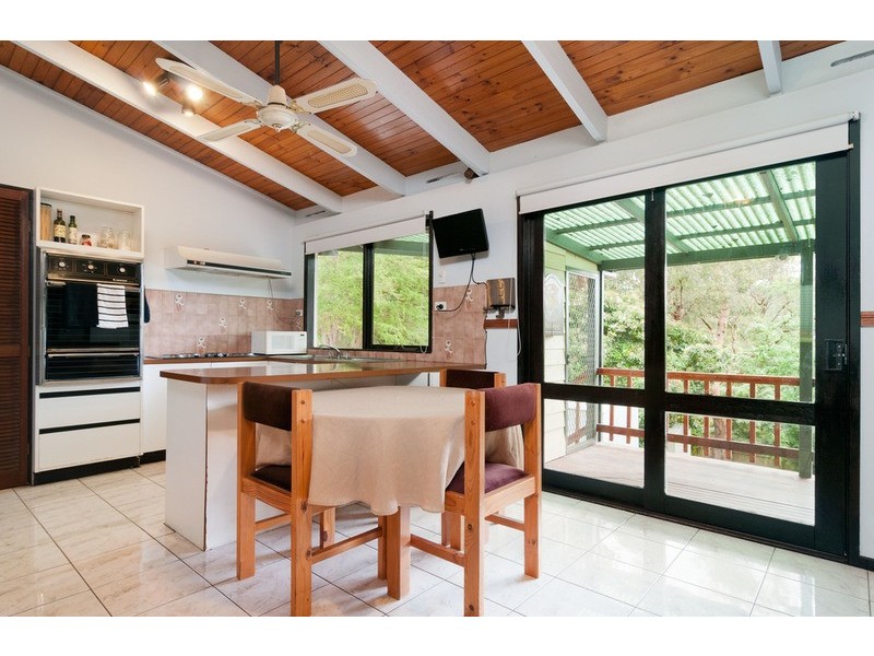 23 Dean  Crescent, Launching Place VIC 3139