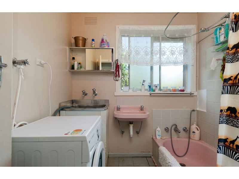 1/10 Palm Grove, Kilsyth VIC 3137