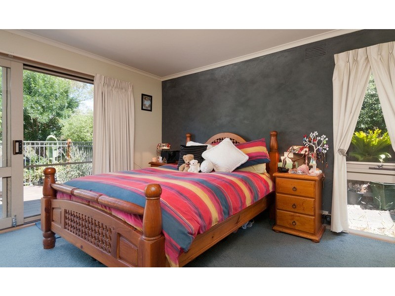 68 Johns Crescent, Mount Evelyn VIC 3796