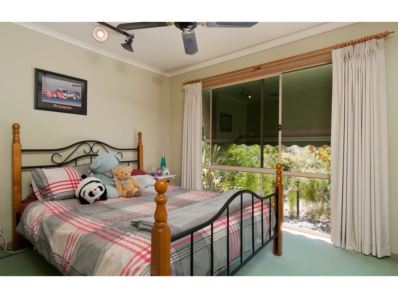 68 Johns Crescent, Mount Evelyn VIC 3796