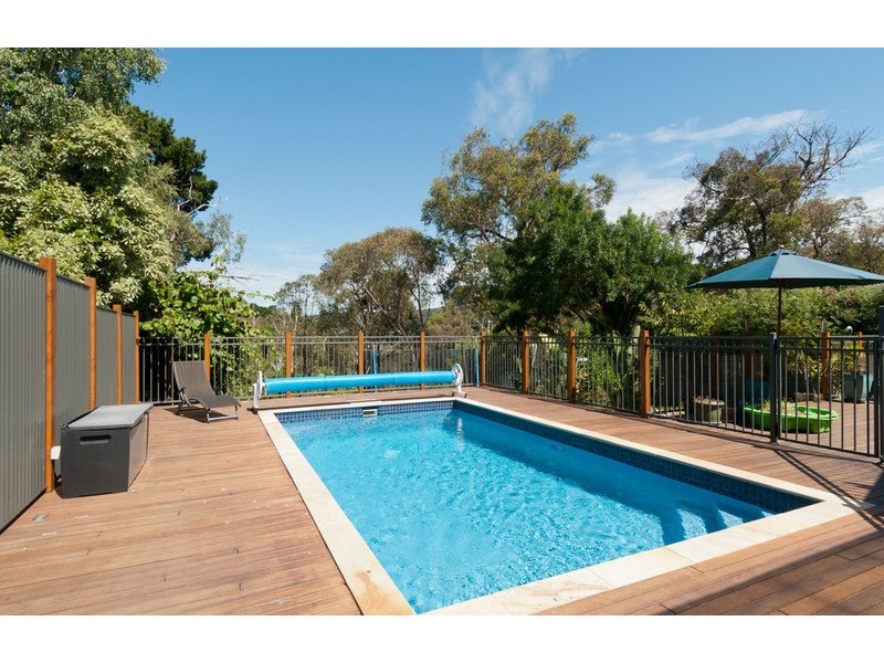 68 Johns Crescent, Mount Evelyn VIC 3796