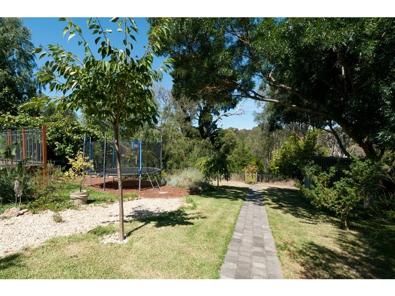 68 Johns Crescent, Mount Evelyn VIC 3796