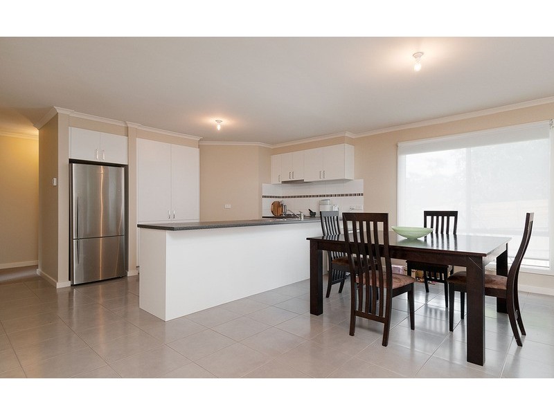 2/91 Hereford Road, Mount Evelyn VIC 3796