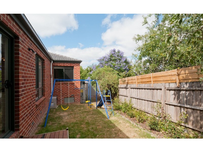 2/91 Hereford Road, Mount Evelyn VIC 3796