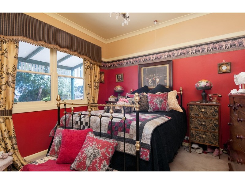 240 Queens Road, Wandin East VIC 3139