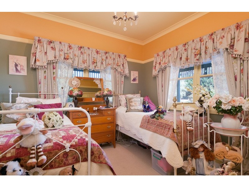 240 Queens Road, Wandin East VIC 3139