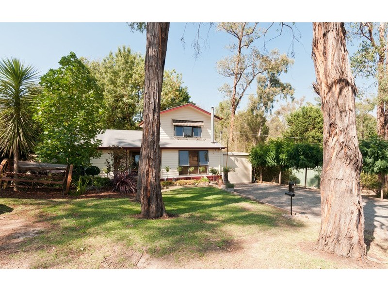 32 Tainton Street, Wandin North VIC 3139