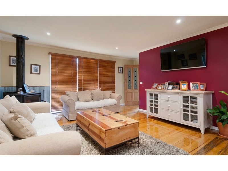 32 Tainton Street, Wandin North VIC 3139