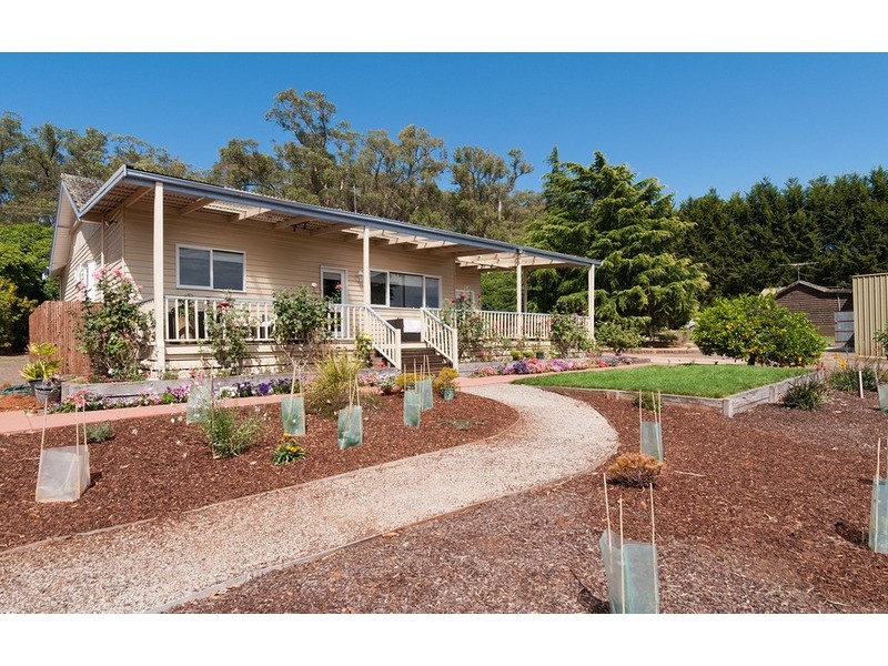 303a Monbulk  Road, Silvan VIC 3795