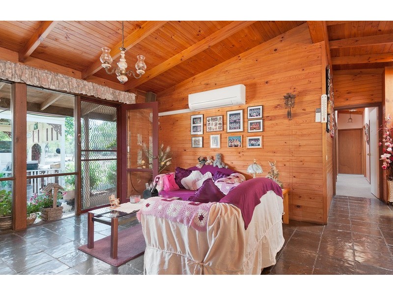 11 Maurice Road, Wandin North VIC 3139