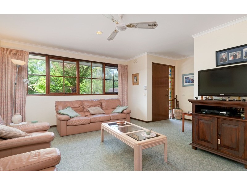 43 Rangeview Road, Mount Evelyn VIC 3796