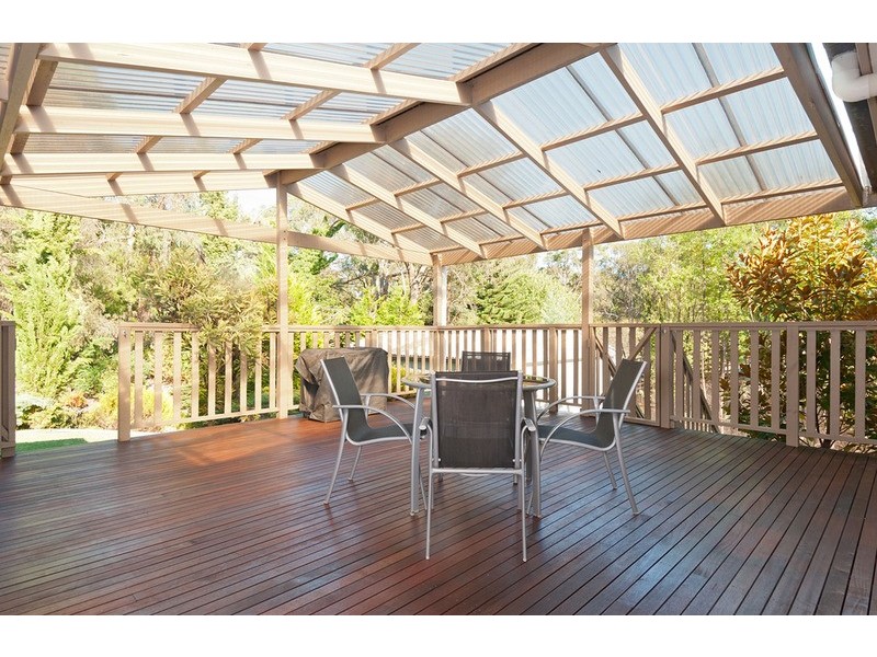 18 Currawong Avenue, Montrose VIC 3765