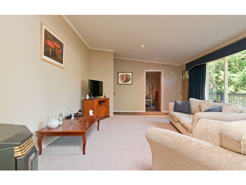 18 Graneby Rise, Mount Evelyn VIC 3796