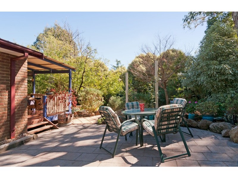 18 Graneby Rise, Mount Evelyn VIC 3796