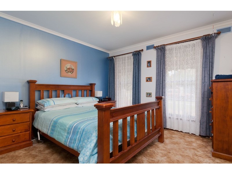 15 Witham  Drive, Coldstream VIC 3770