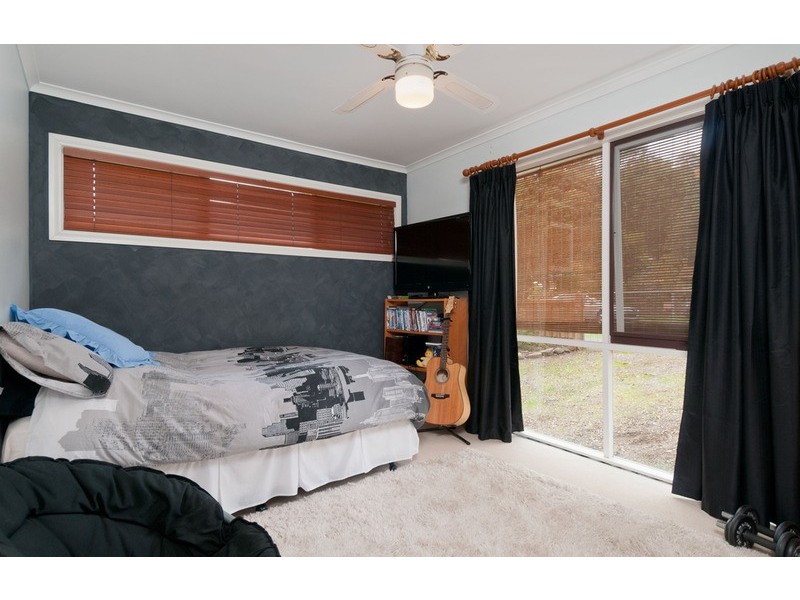 34 Tainton  Street, Wandin North VIC 3139