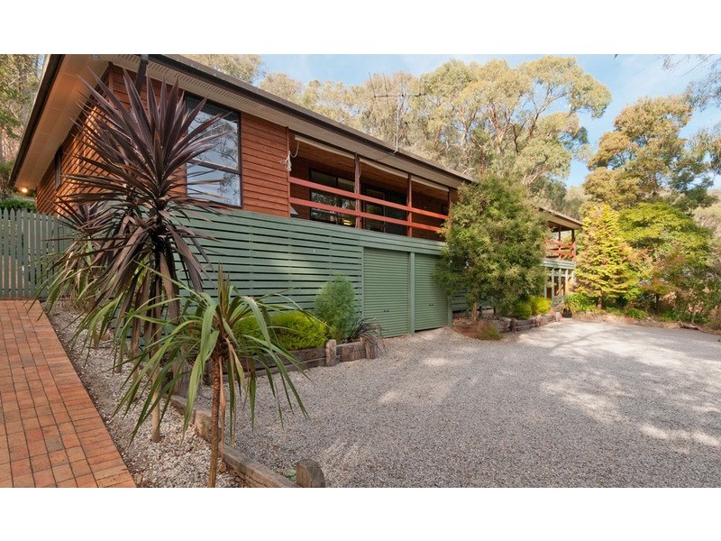 25 Warrawee Road, Mount Evelyn VIC 3796