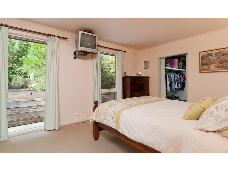 25 Warrawee Road, Mount Evelyn VIC 3796