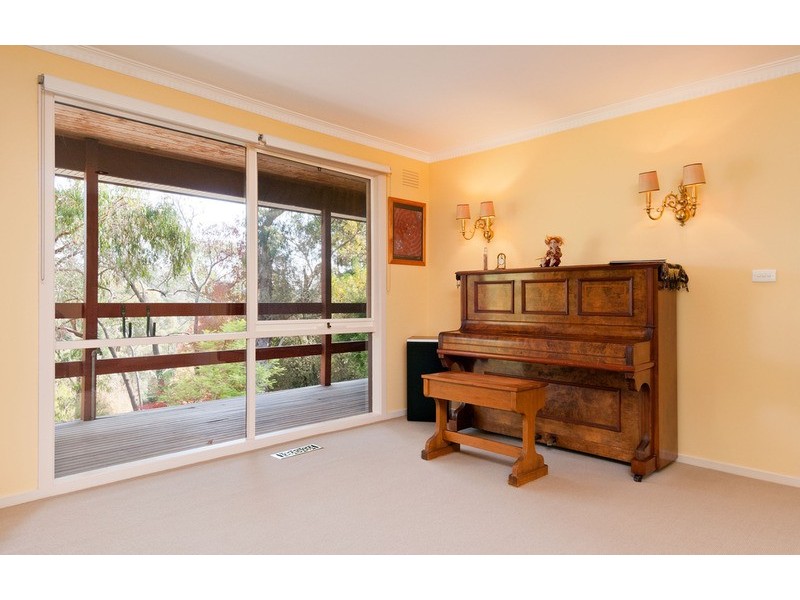 25 Warrawee Road, Mount Evelyn VIC 3796