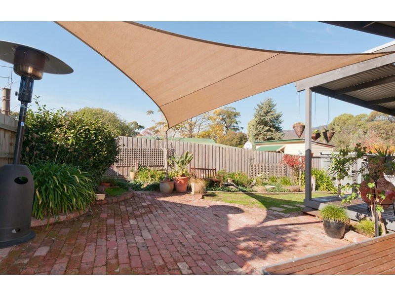 88 Johns Crescent, Mount Evelyn VIC 3796