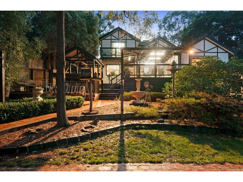 26 Buckmaster Drive, Mount Evelyn VIC 3796