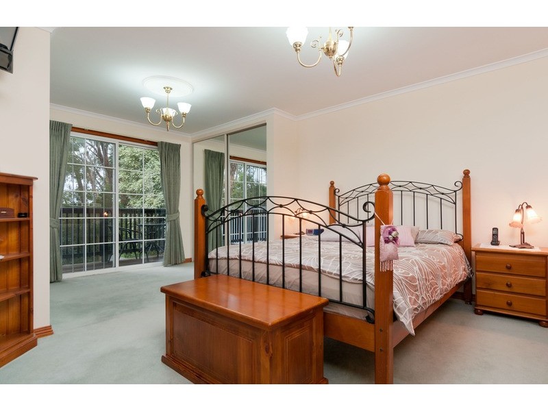 26 Buckmaster Drive, Mount Evelyn VIC 3796