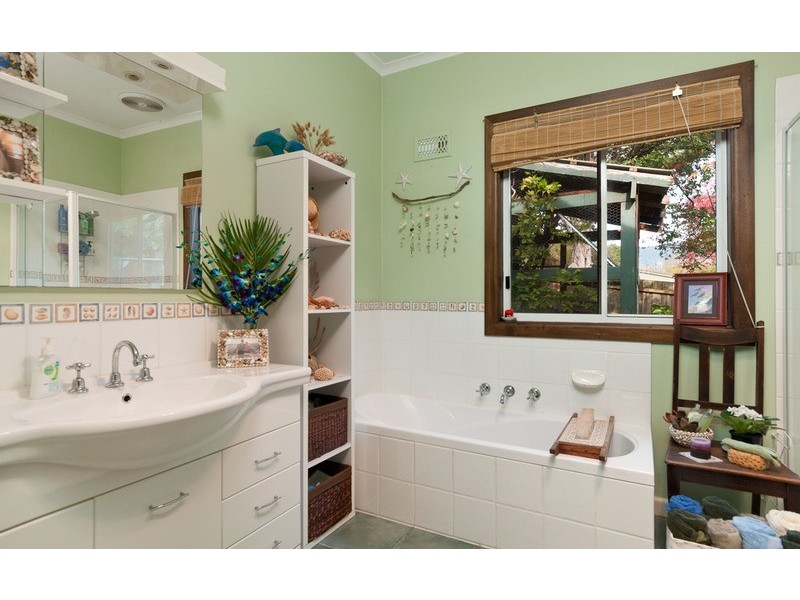 244 Swansea  Road, Mount Evelyn VIC 3796