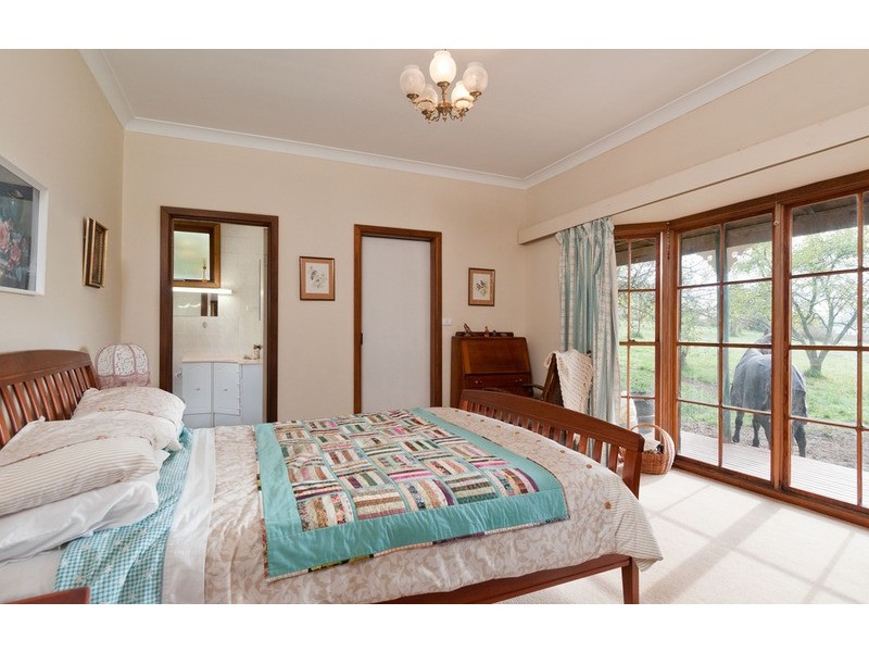 60 De Lancey Road, Wandin North VIC 3139