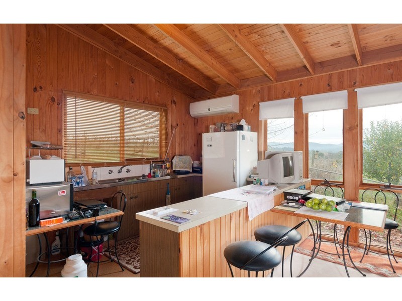 60 De Lancey Road, Wandin North VIC 3139